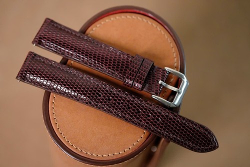 Cinturino orologio fatto - , a